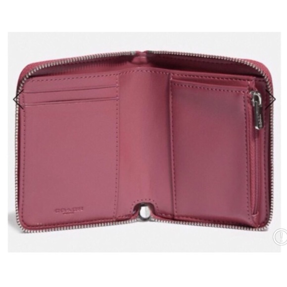 ๐ธ COACH Strawberry Leather Zip Around Wallet NWT - Picture 7 of 8